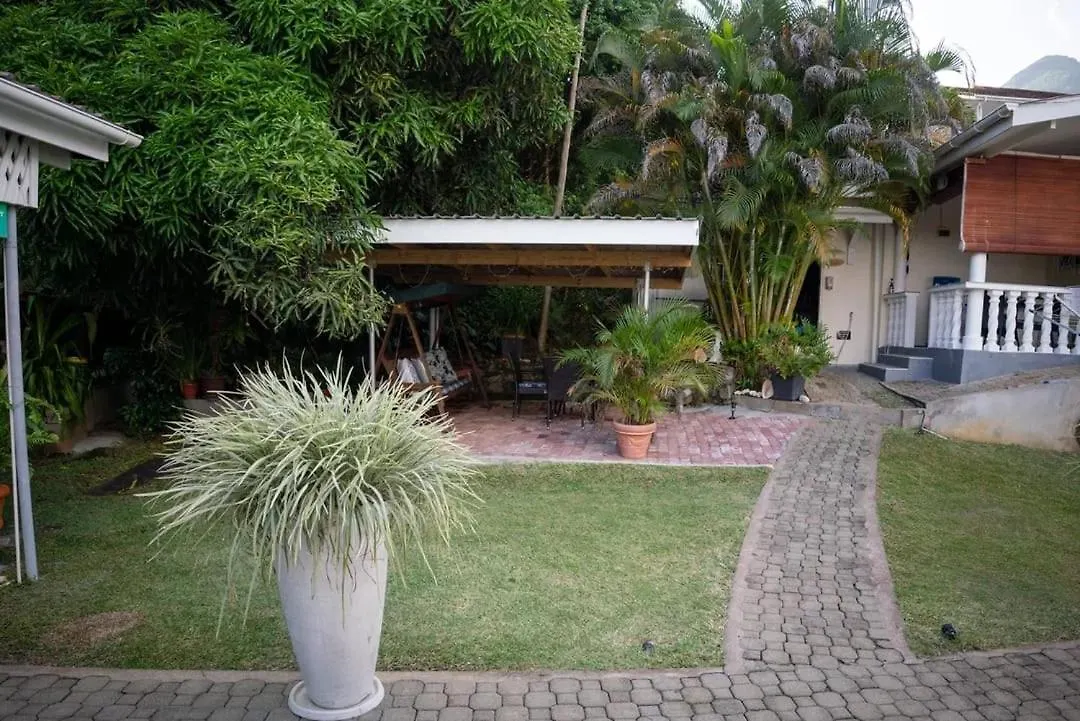 The Reef Palm Apartment Anse aux Pins
